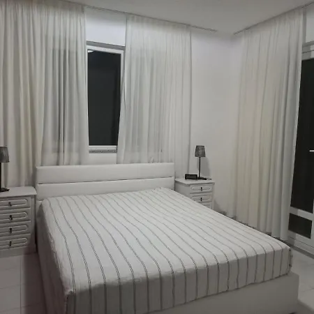 Vila Mandy Vale *
